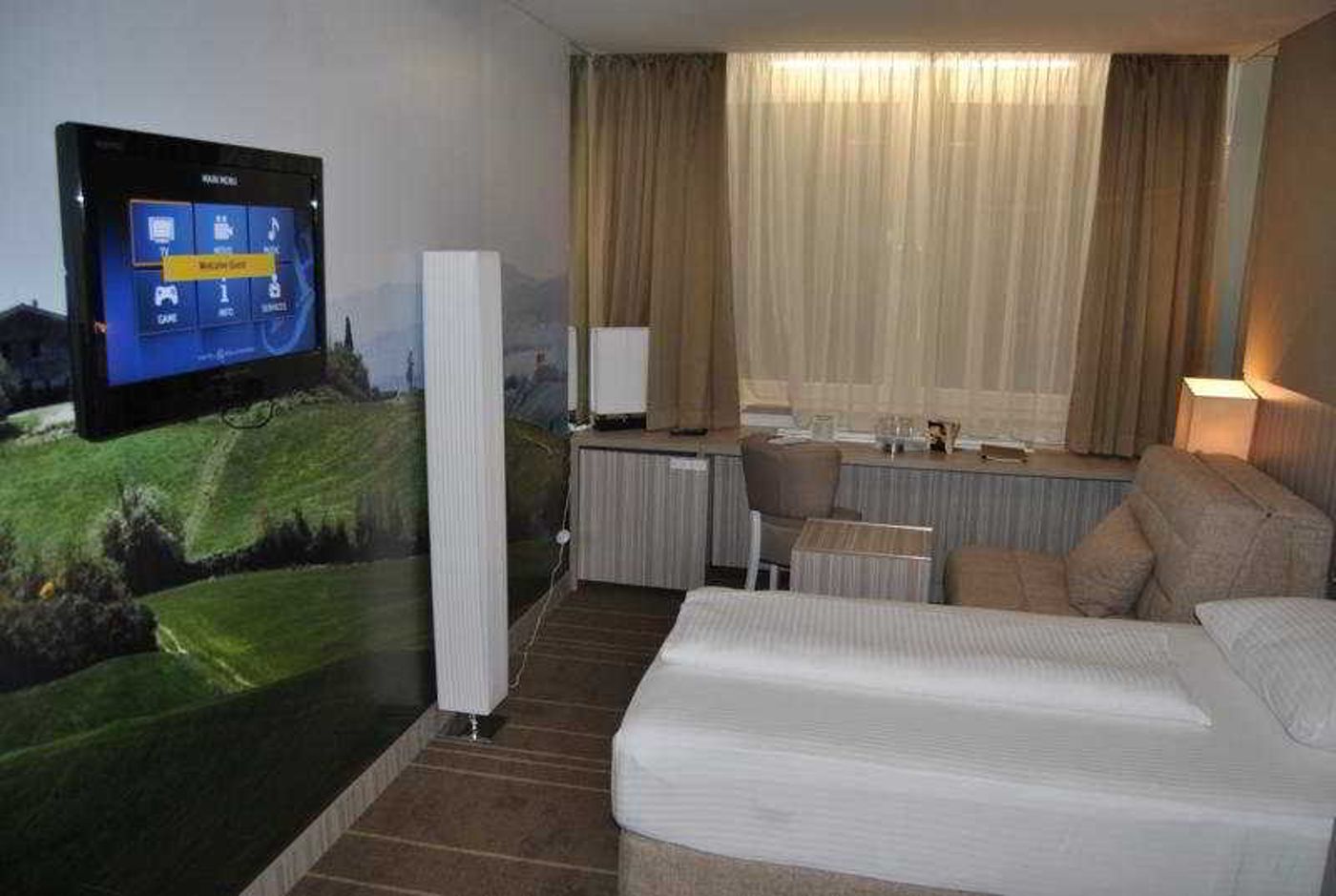 Hollywood-Bosnia & Herzegovina-SARAJEVO-Room-5