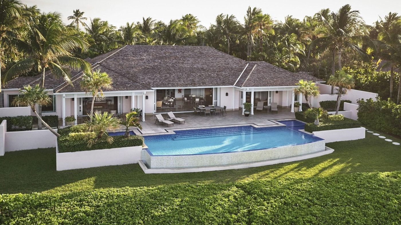 The-Ocean-Club-A-Four-Seasons-Resort-Bahamas-General-view-5