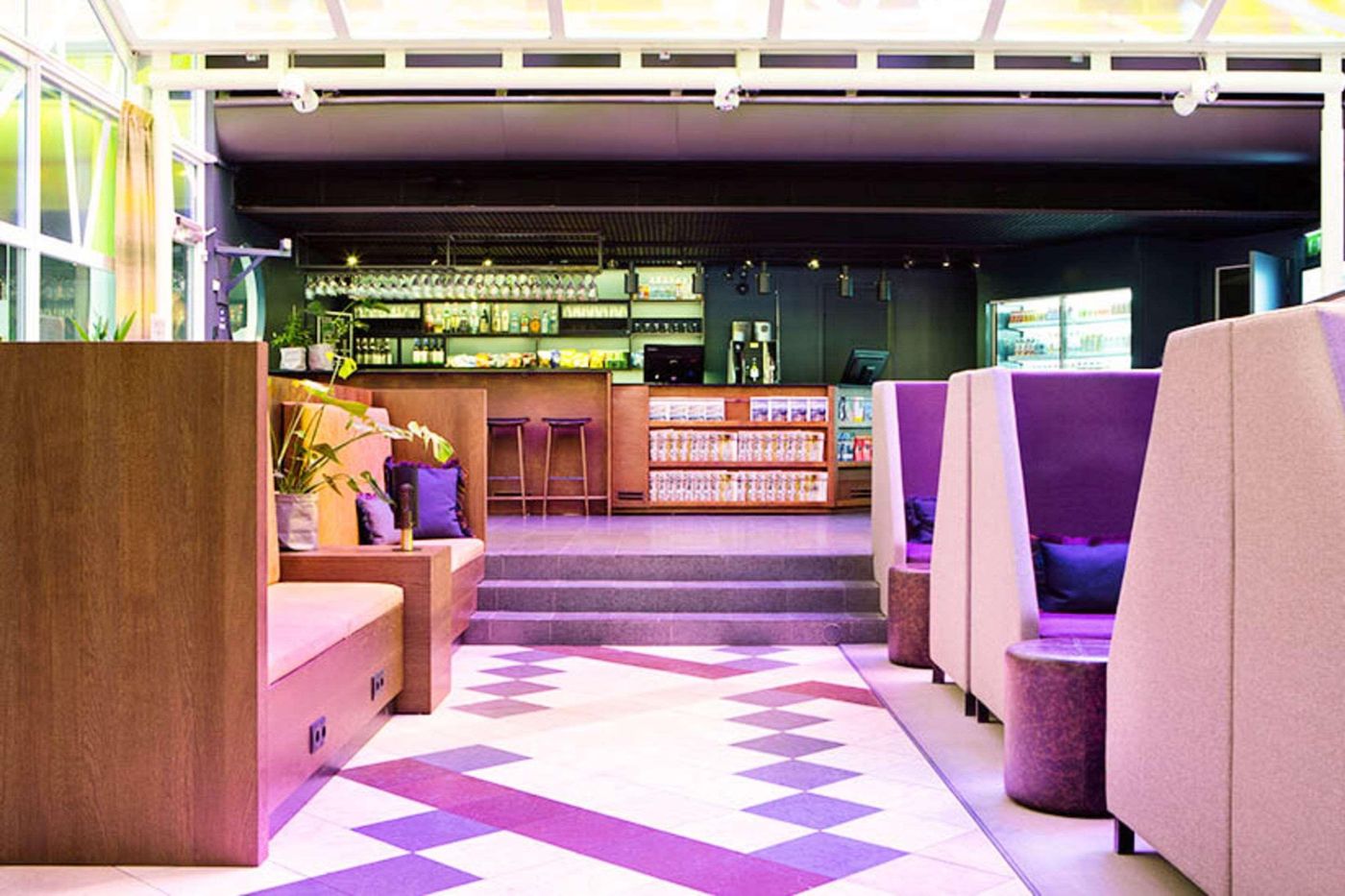 Comfort Hotel Xpress Stockholm Central - Sweden - STOCKHOLM - Lobby - 6