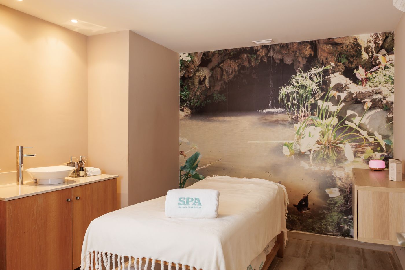 Iberostar-Royal-Andalus-Sports-and-Entertainment-59