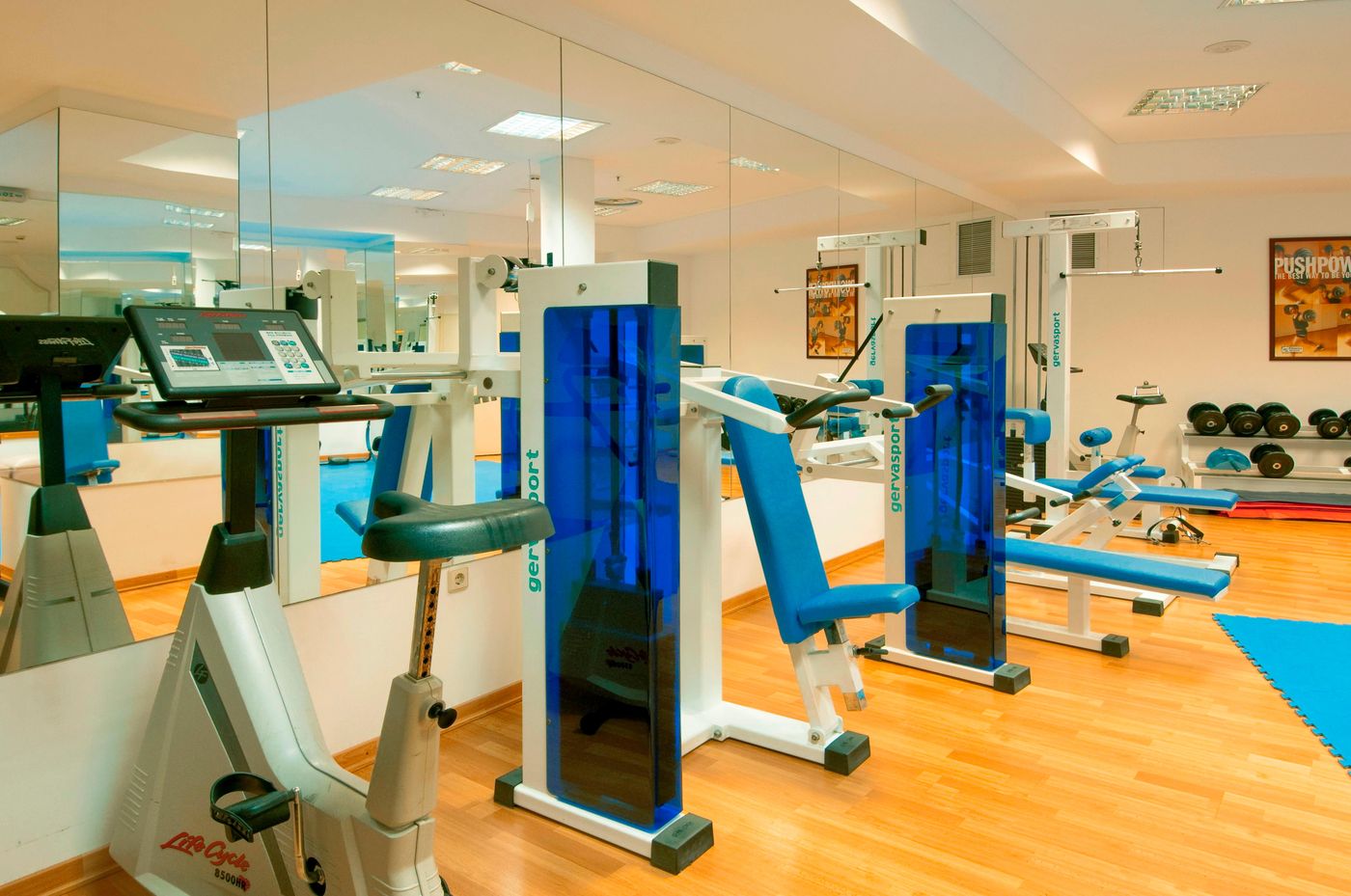 Alexandra-Sports-and-Entertainment-29