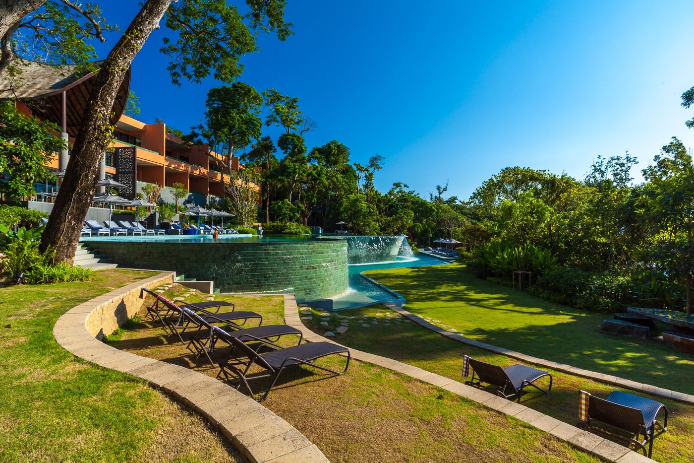 Sri-Panwa-Phuket-Luxury-Pool-Villa-Hotel-Terrace-3