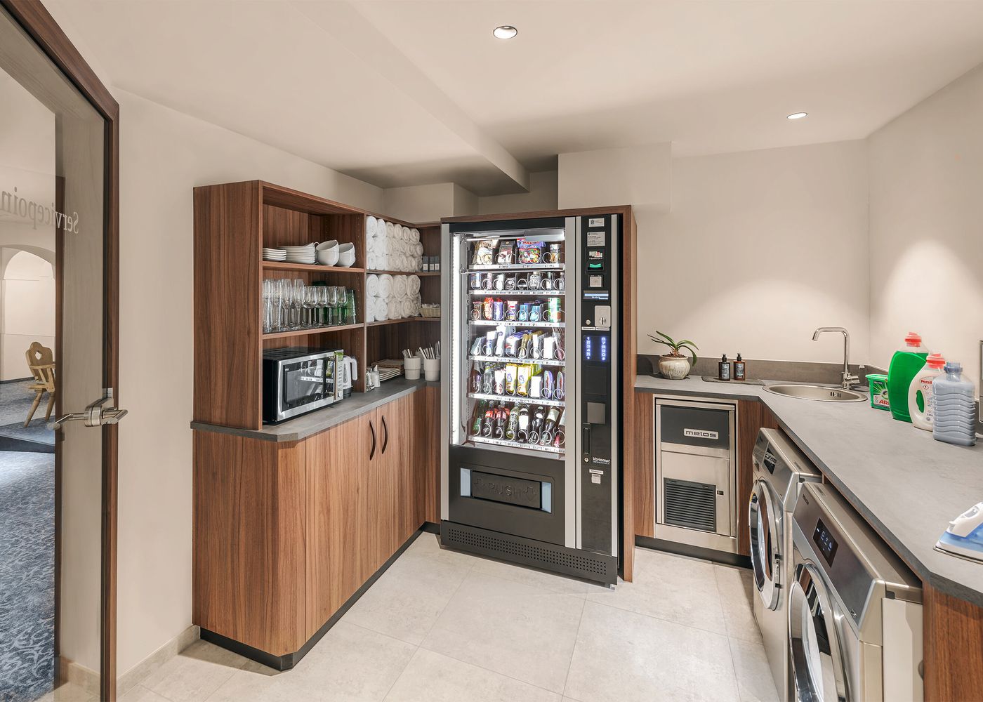 Hotel Schwarzer Adler Innsbruck-Austria-INNSBRUCK-General view-3