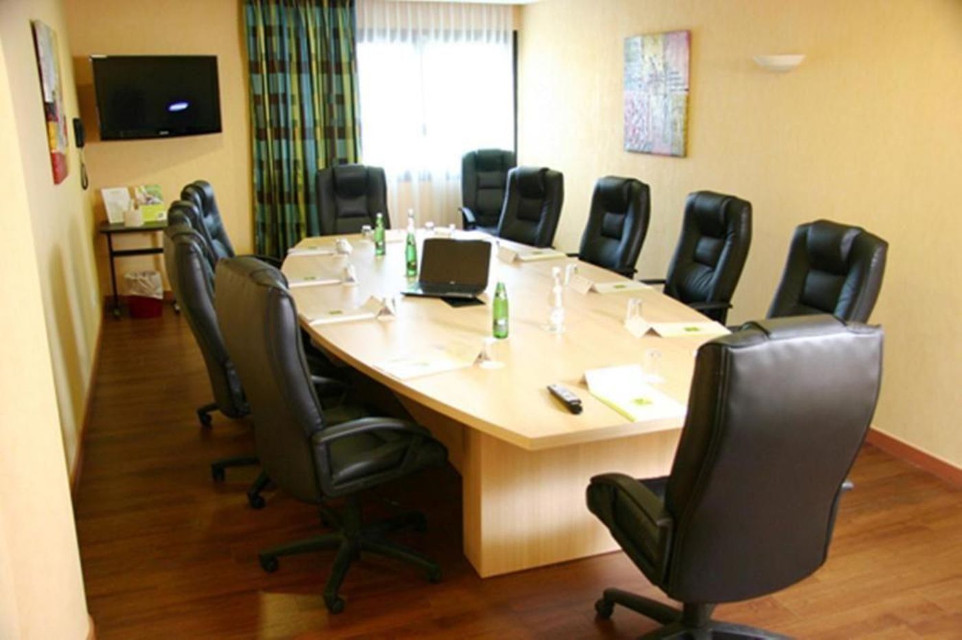 Logis Hôtel Lyon Est - Porte de l'Ain Rest. le Rel - France - Saint Maurice De Bey - General view - 5