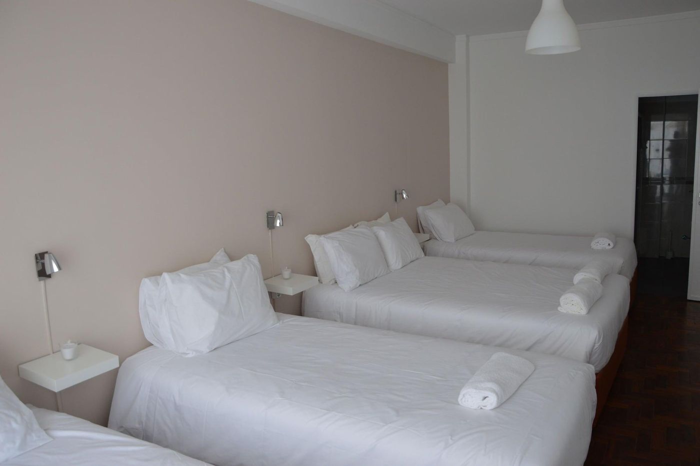 Lx-Center-Guesthouse-Room-10