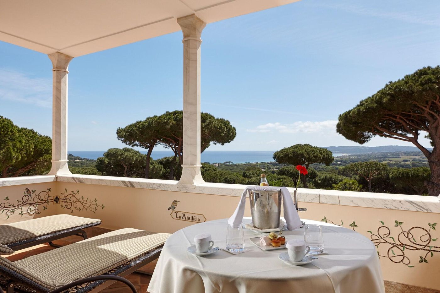 Chateau-de-la-Messardiere-Room-12