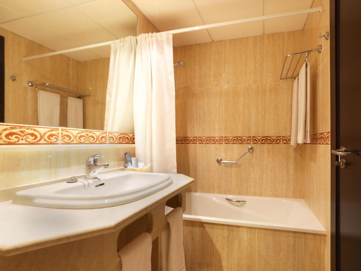 Gran-Cervantes-by-Blue-Sea-Room-18