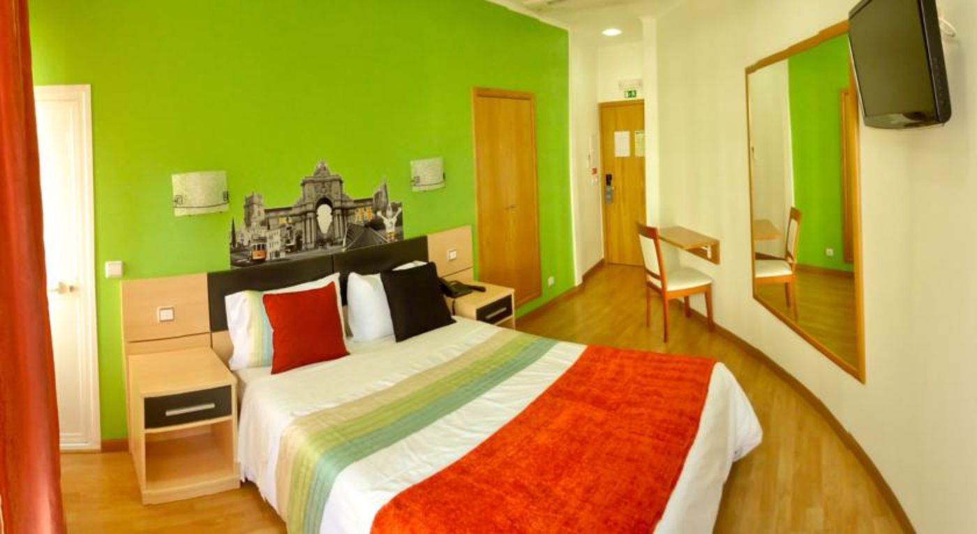 Vila-Nova-Guesthouse-Room-3