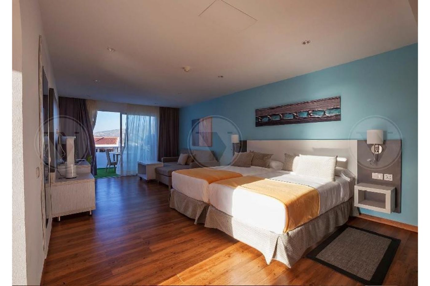 Malibu-Park-Hotel-Room-29