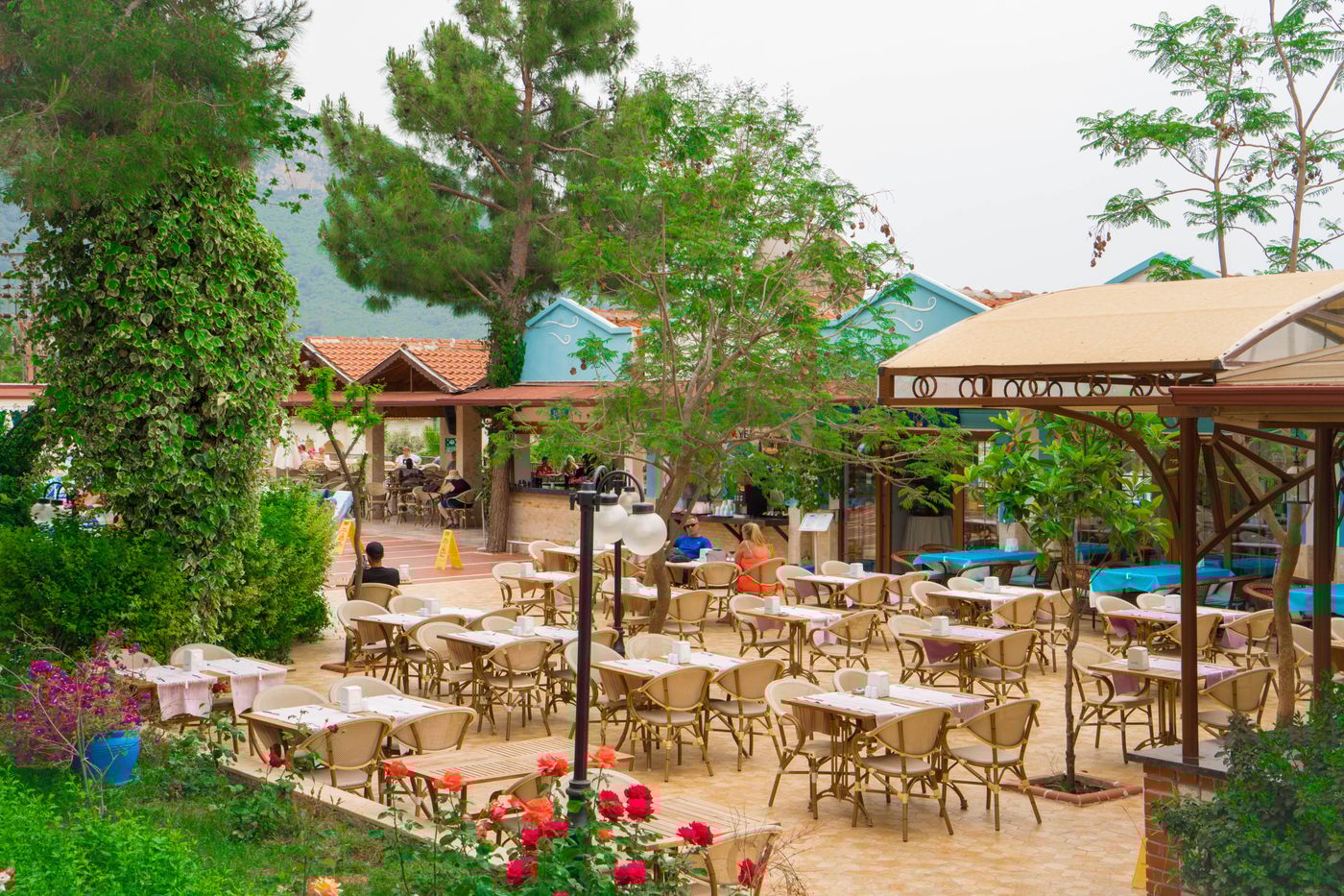 Hotel-Yel-Holiday-Resort-Restaurant-29