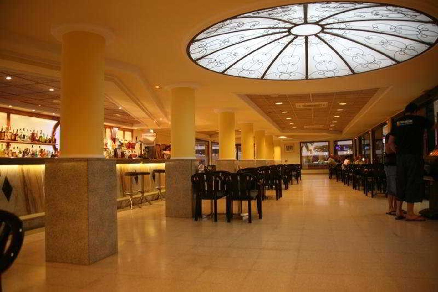 Reymar-Hotel-Lobby-28