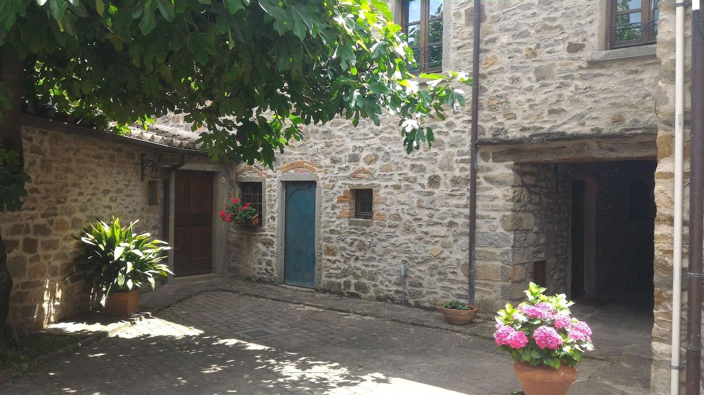 B-B-Villa-La-Nussa-General-view-5