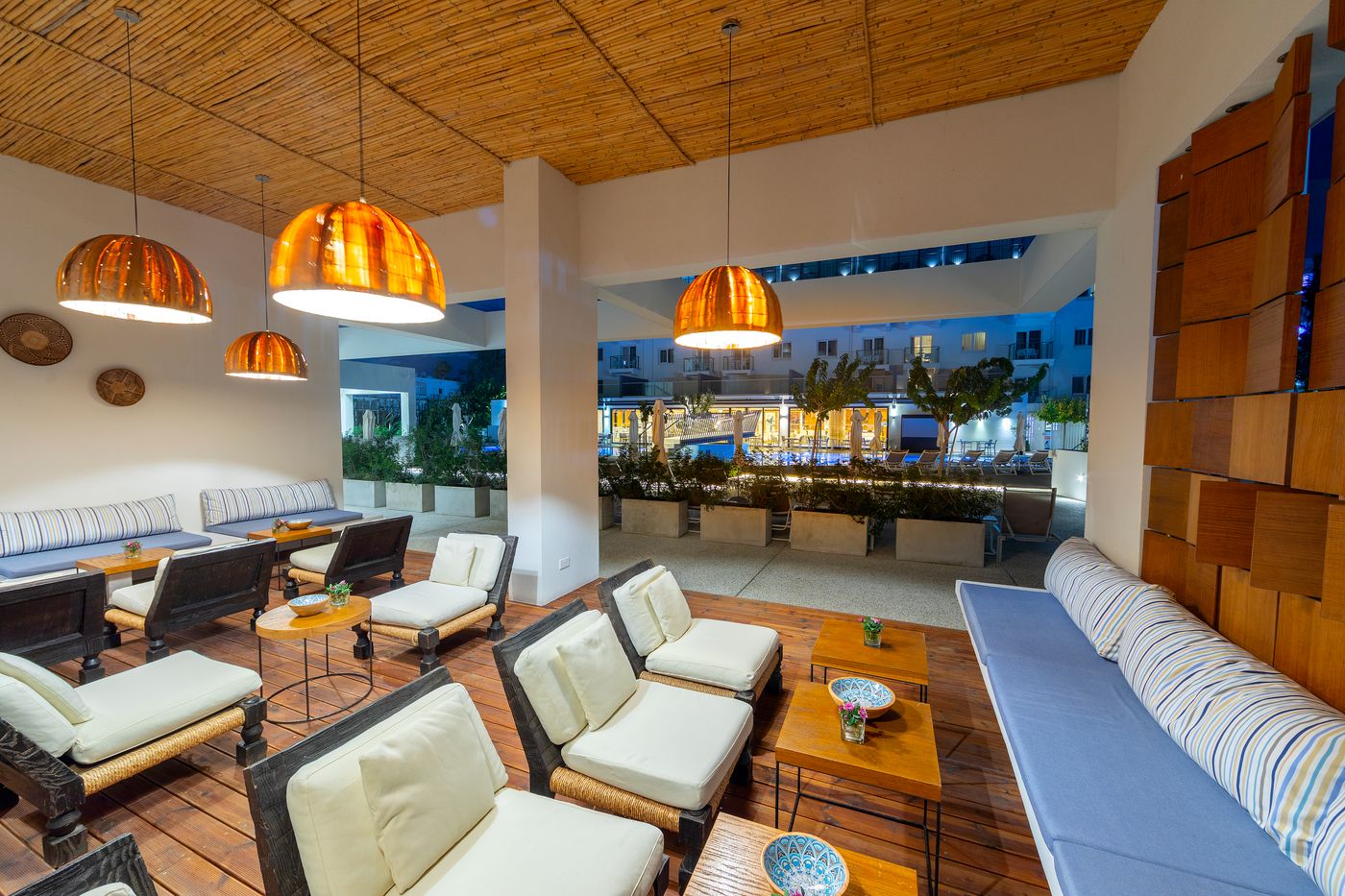 Anemi Hotel & Suites