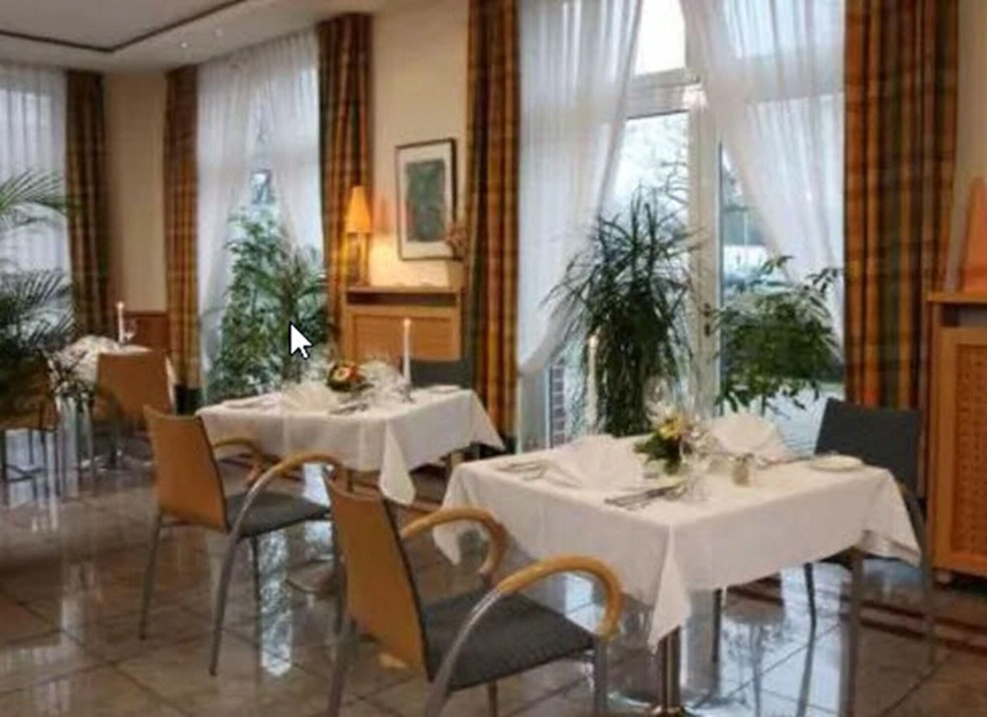 Stadthotel Oranienburg-Germany-ORANIENBURG-Restaurant-9