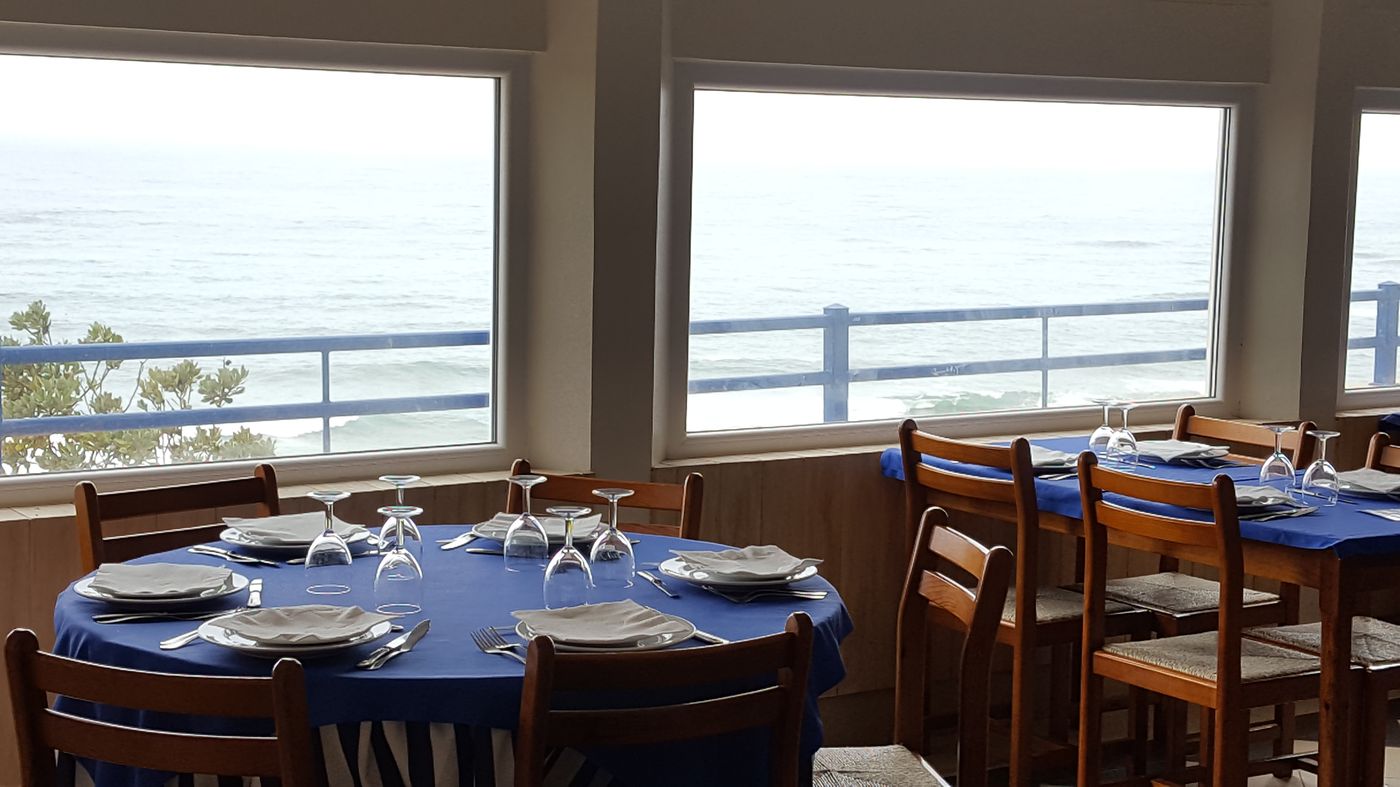 Praia-Azul-Hotel-Apartamento-Restaurant-17