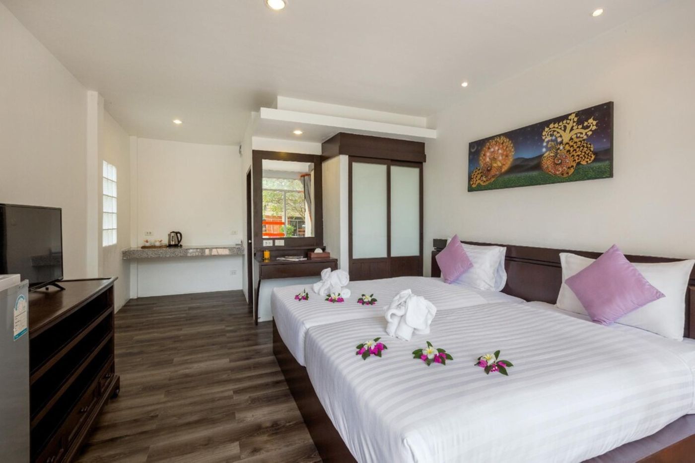 Phuket-Sea-Resort-SHA-by-ZUZU-Room-14