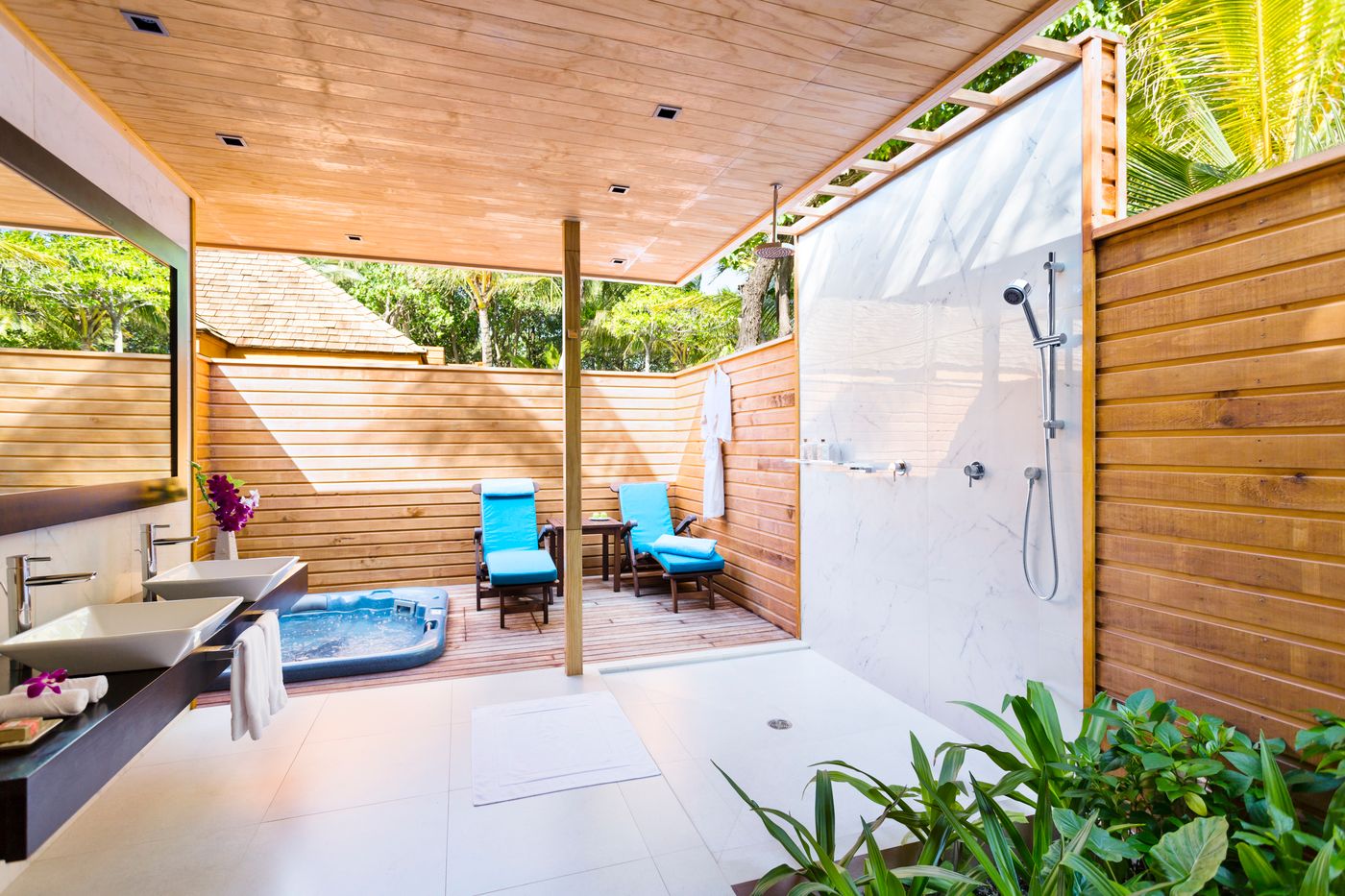 Veligandu Island Resort