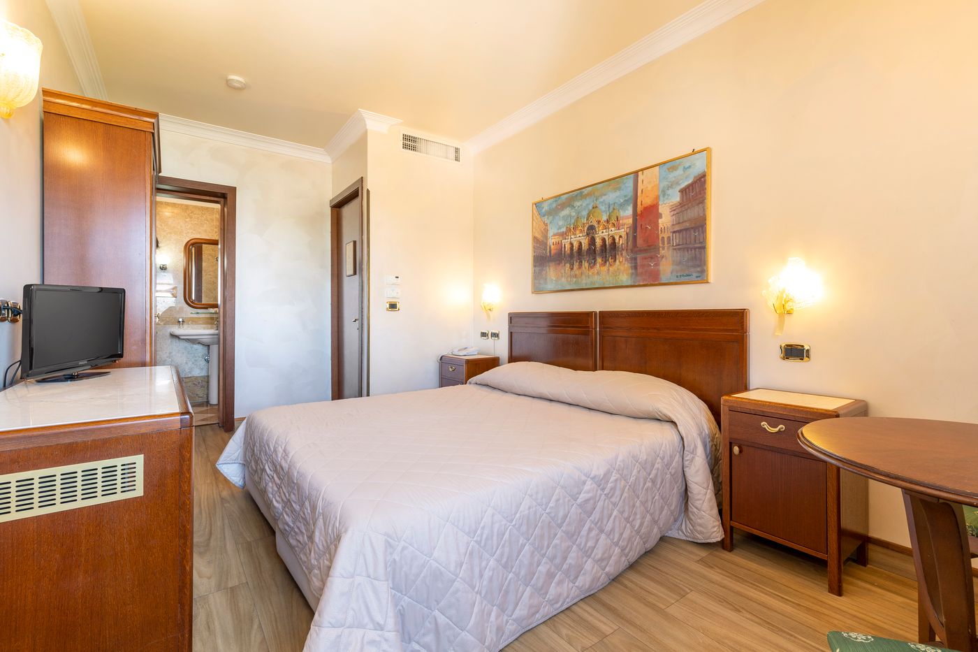 Hotel-Panorama-Room-12