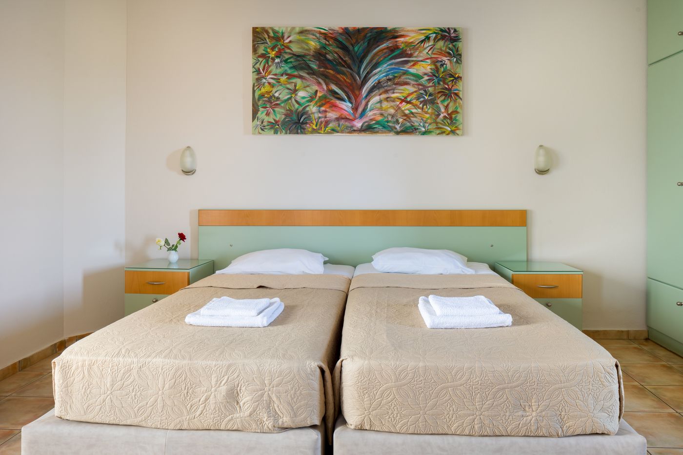 Nireas-Hotel-Room-27