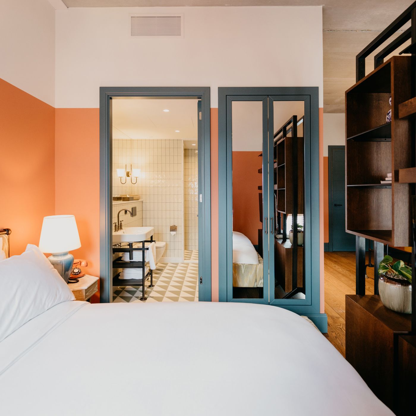 The-July---Boat-and-Co-Room-38