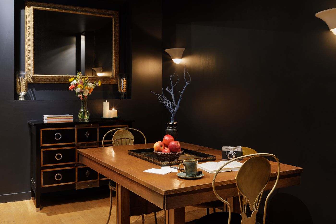 Alberts-Hotel-Lobby-7