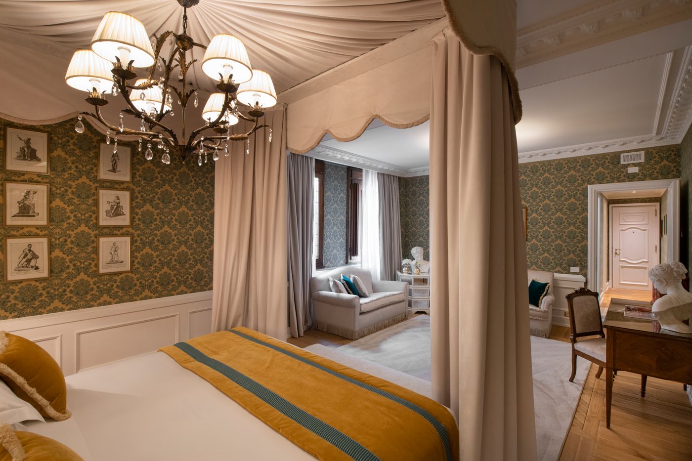 Helvetia---Bristol-Firenze---Starhotels-Collezione-Room-32