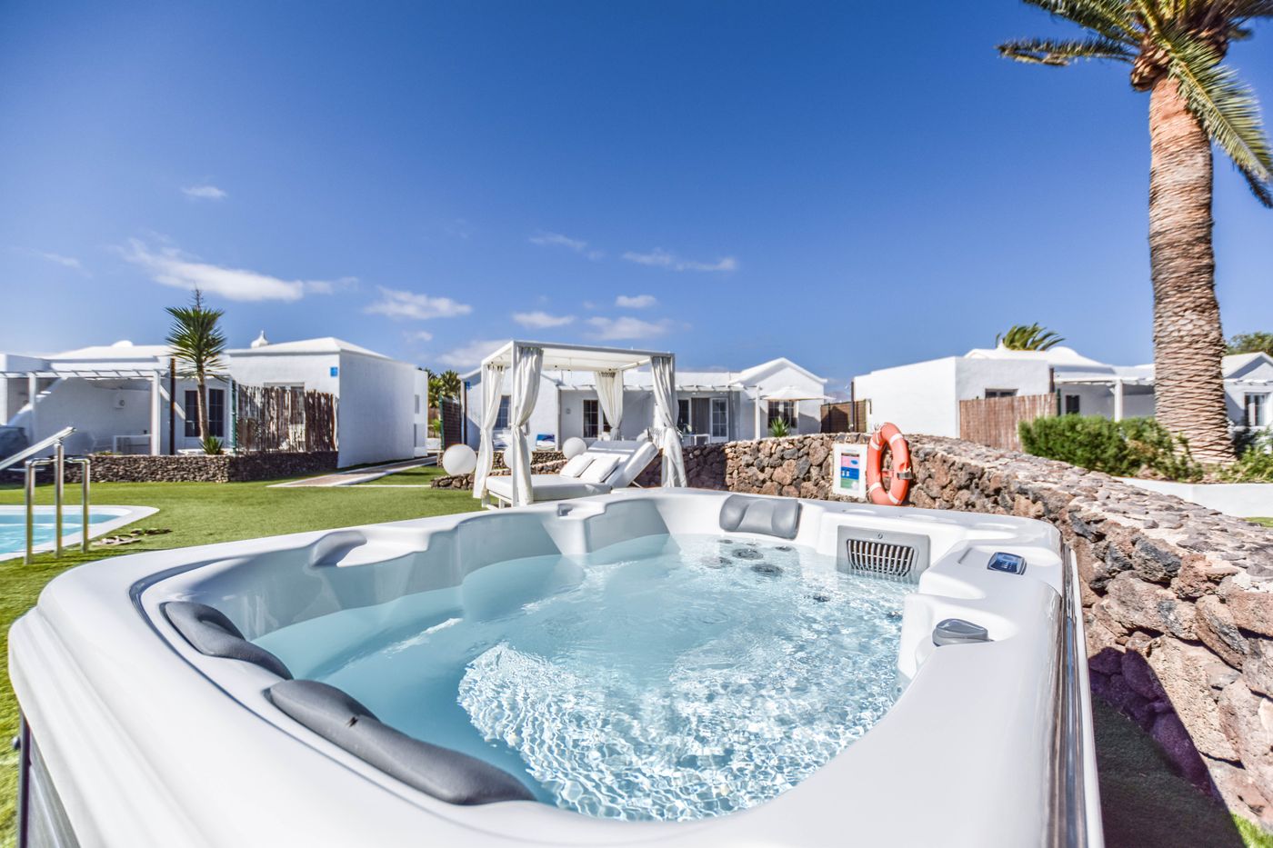 Villas Lanzasuites - Adult Only
