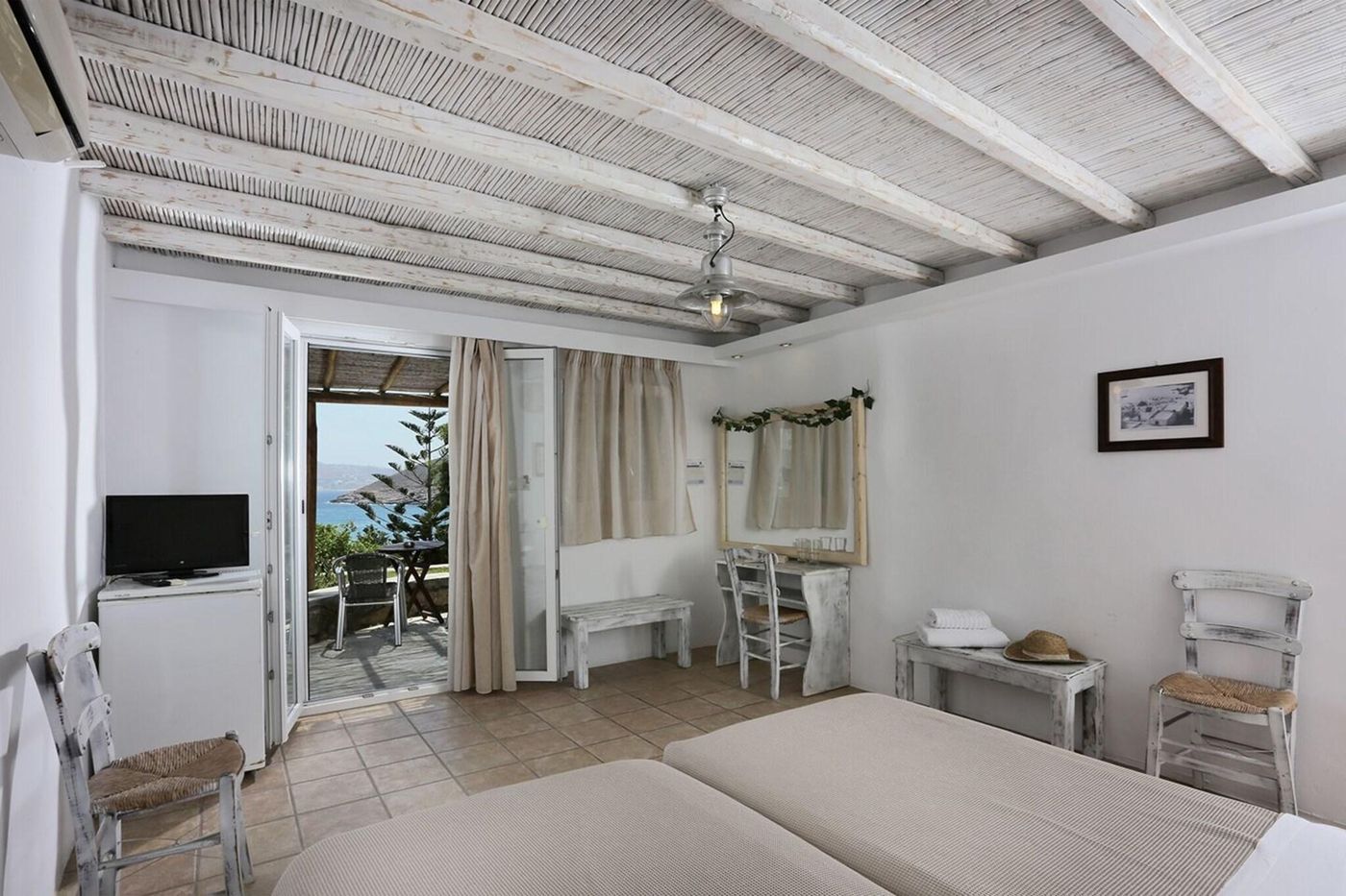 Albatros-Club-Mykonos-Room-15