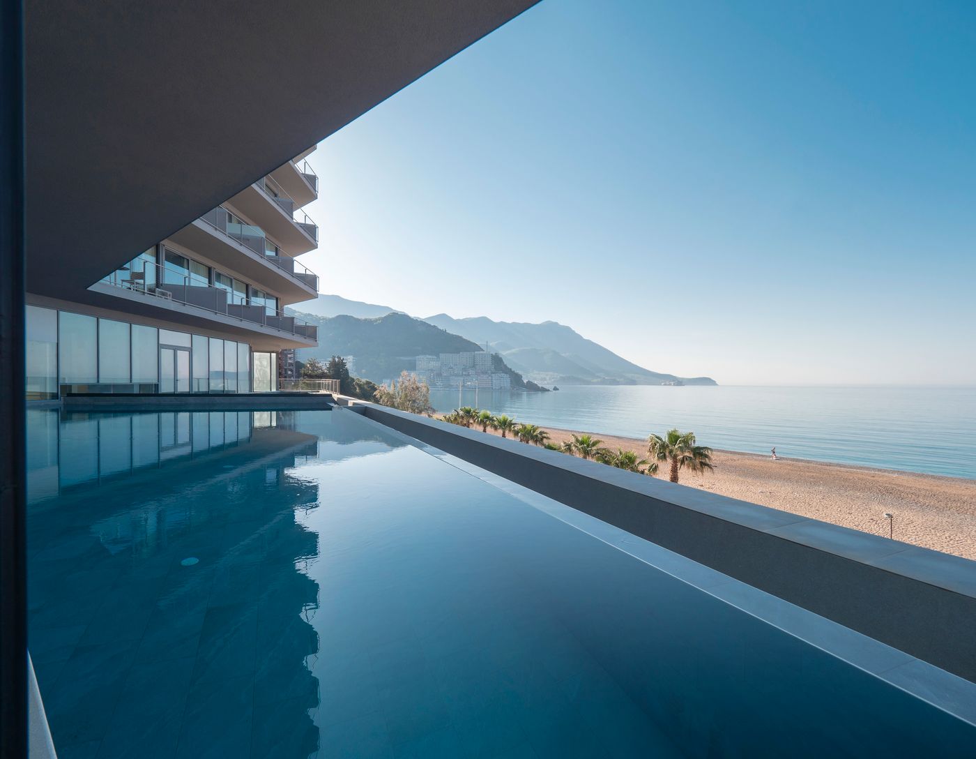 Sea-Star-Hotel-Pool-3