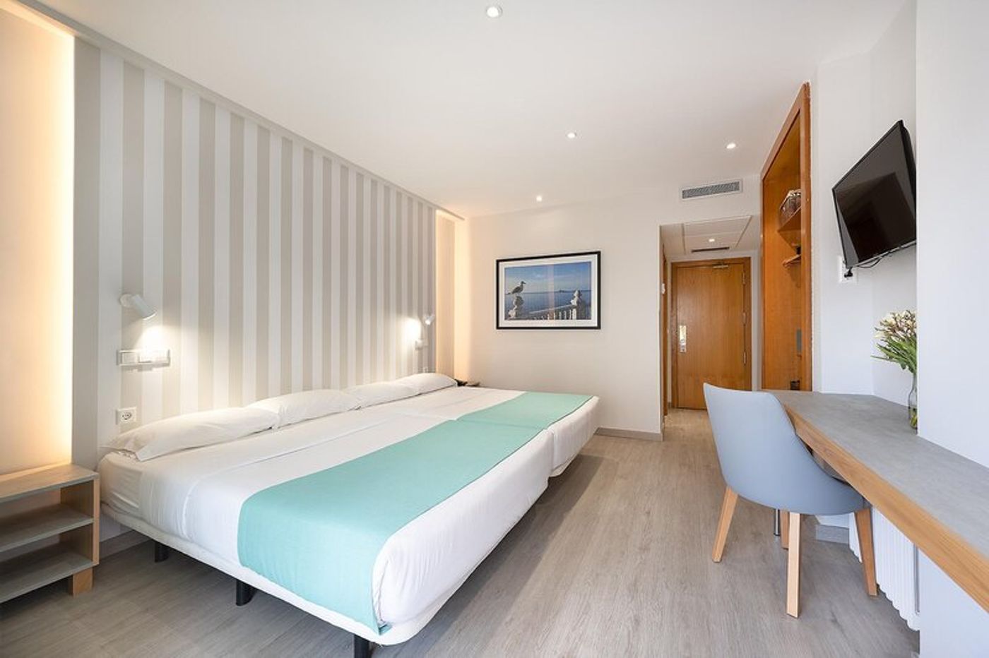 06.11.25 POseidon Resort