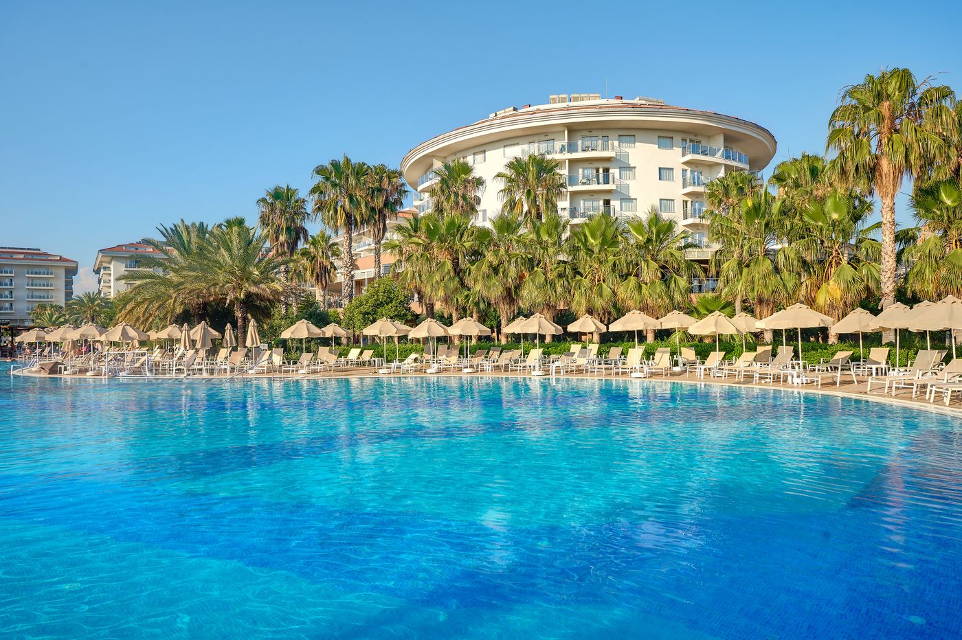 Seaden Sea World Resort And Spa