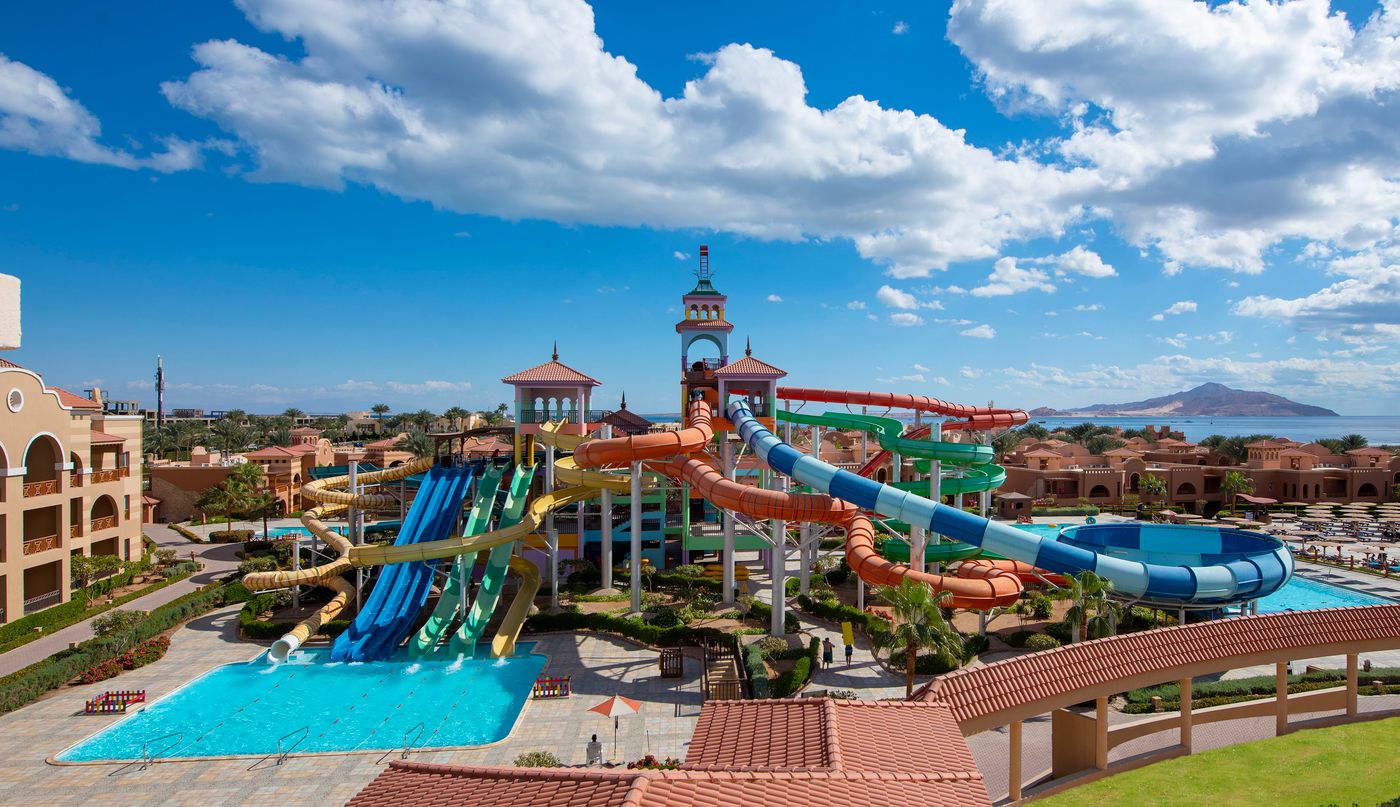 Charmillion Gardens Aqua Park