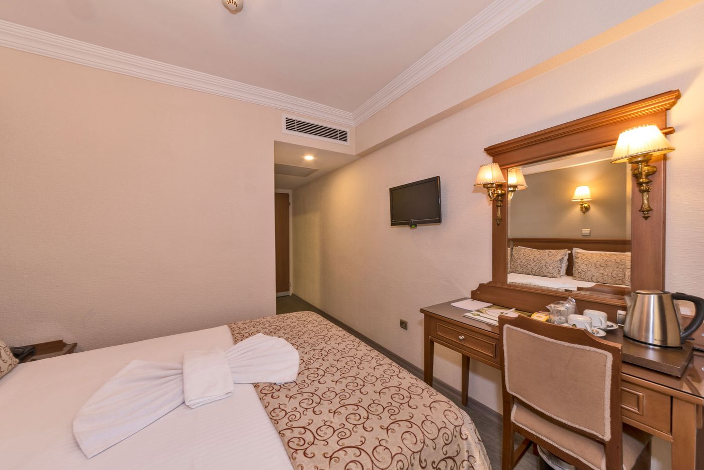 Laleli-Gonen-Hotel-Room-14