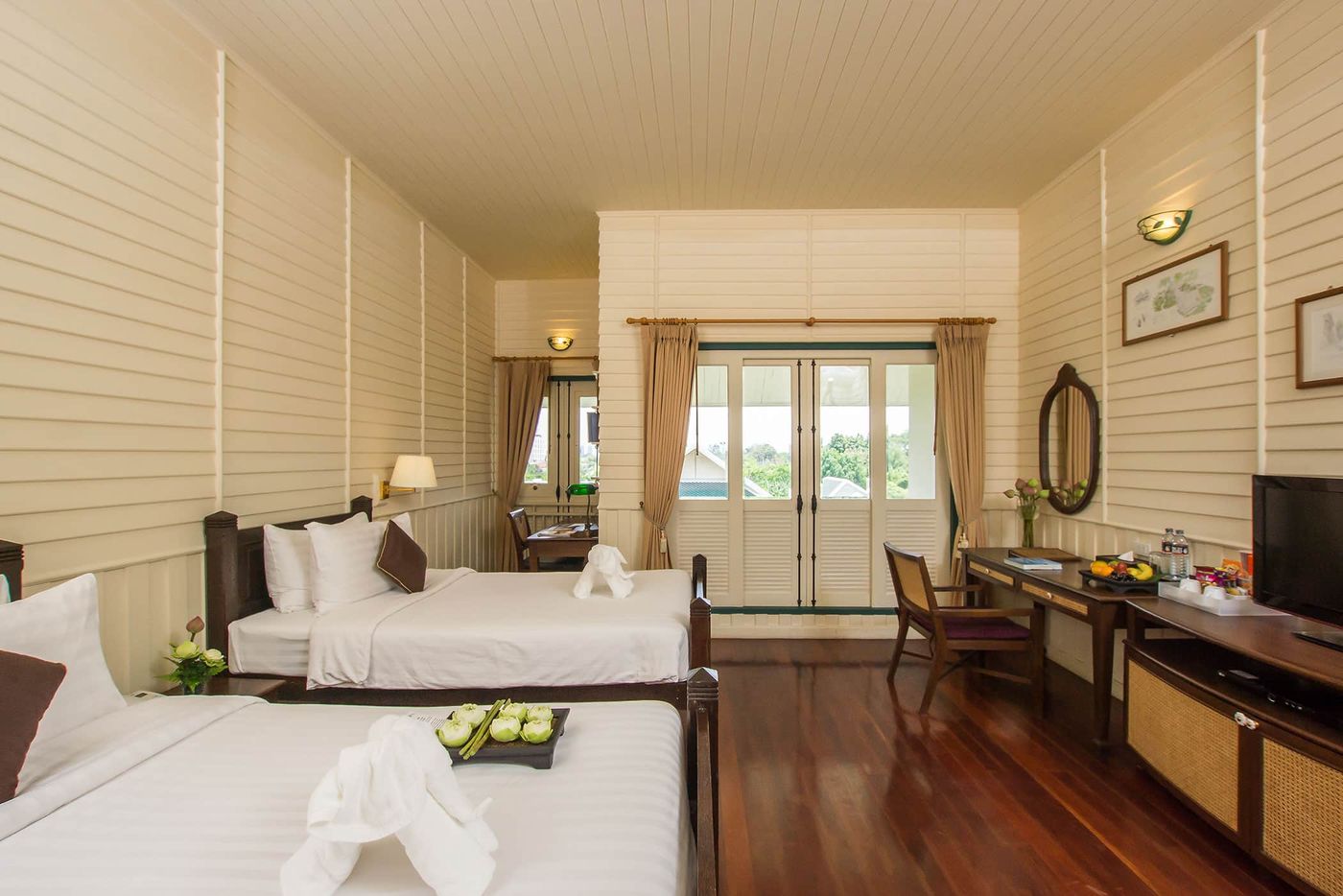 Kalanan-Riverside-Resort-Room-21