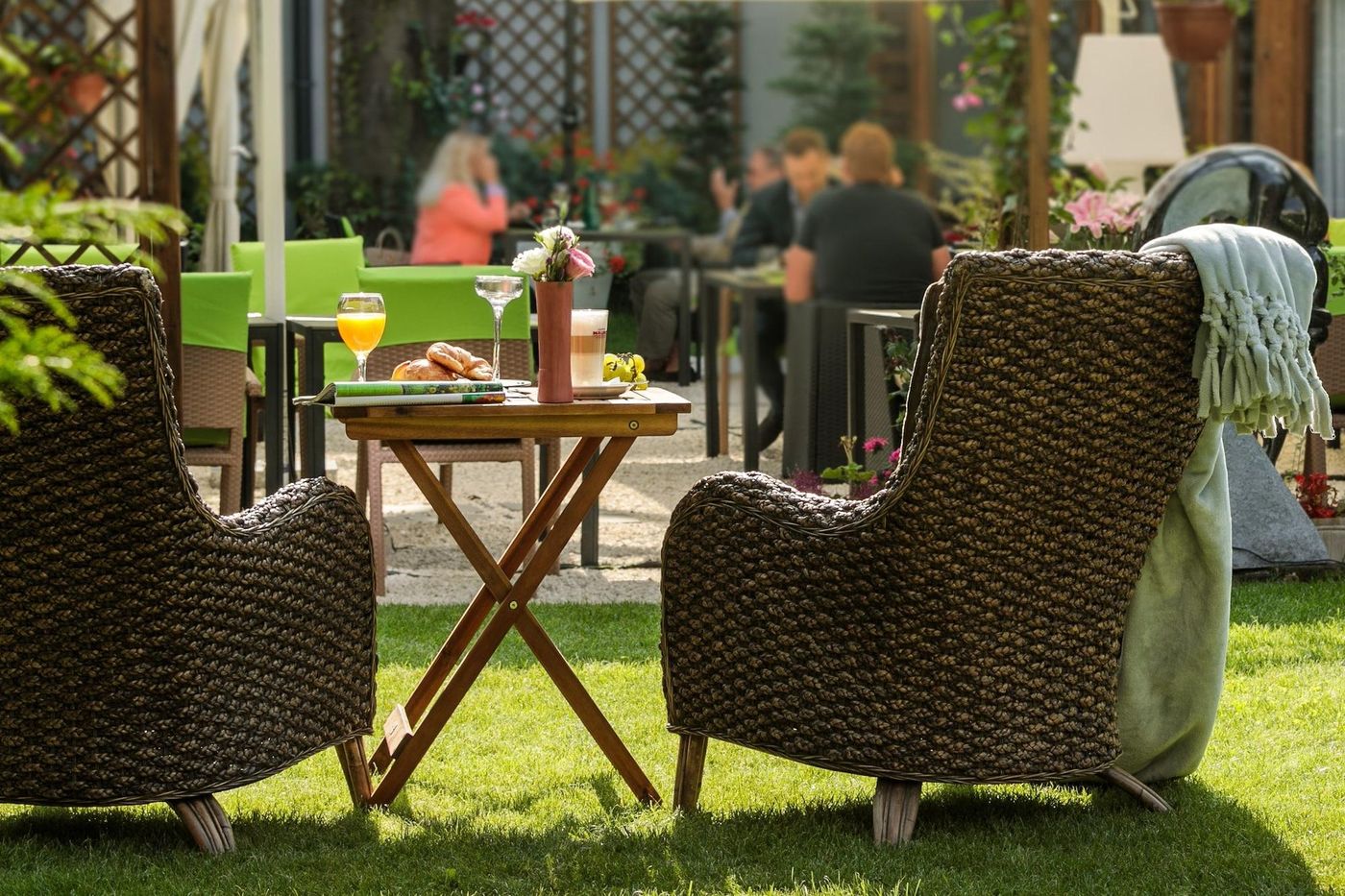 Art---Garden-Residence-Room-54