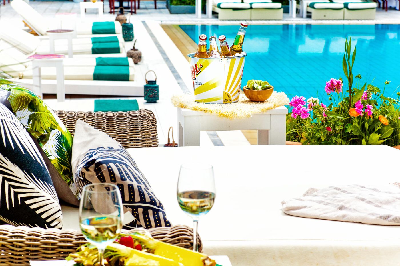 La-Piscine-Art-Hotel---Adult-Only-Pool-19