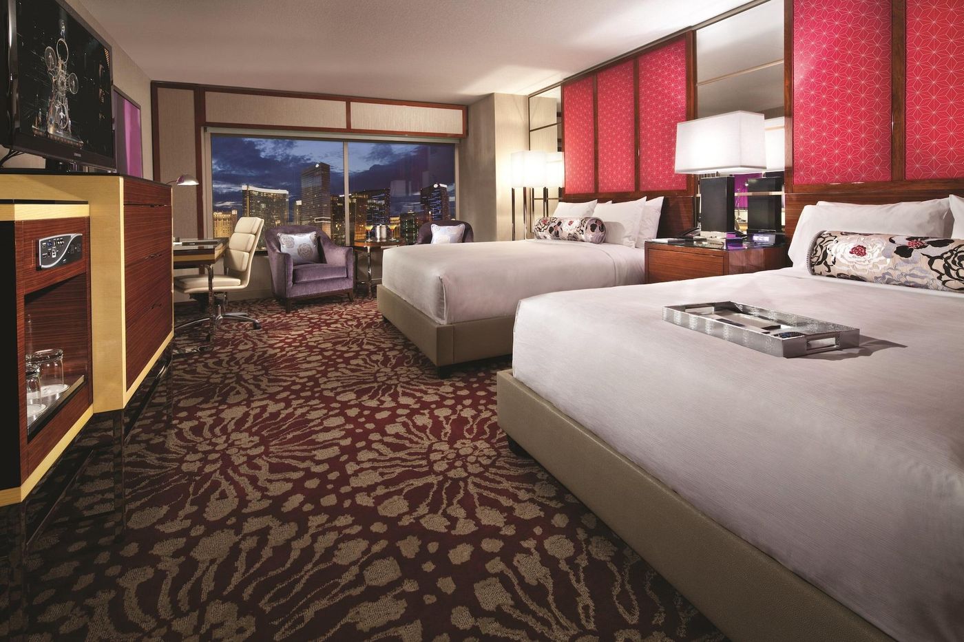 MGM-Grand-Hotel---Casino-Room-41