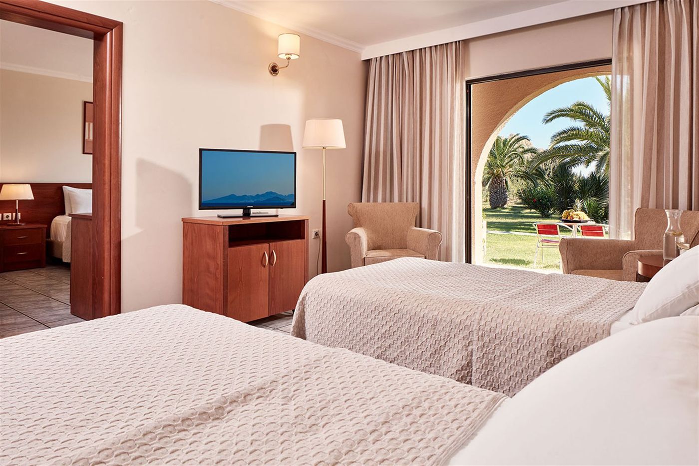 Porto Bello Beach Hotel