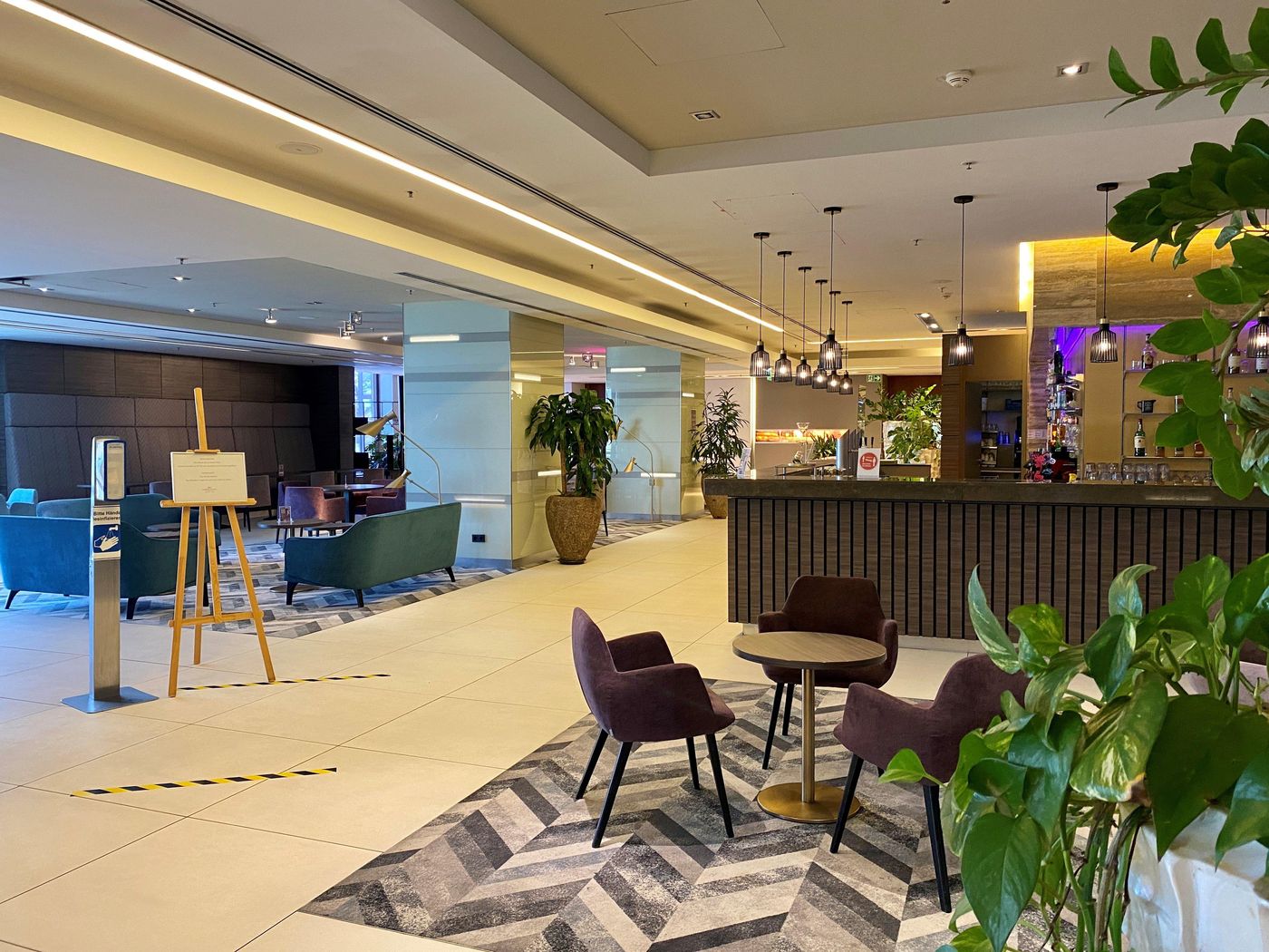 Crowne Plaza Dusseldorf - Neuss - Germany - NEUSS - Bar - 10