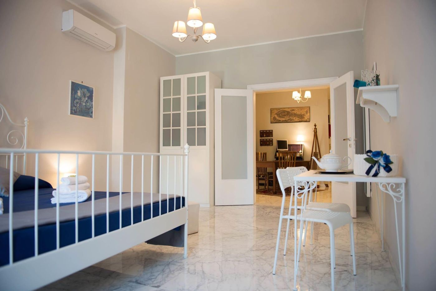 Authentic-Sweet-Home-Room-10