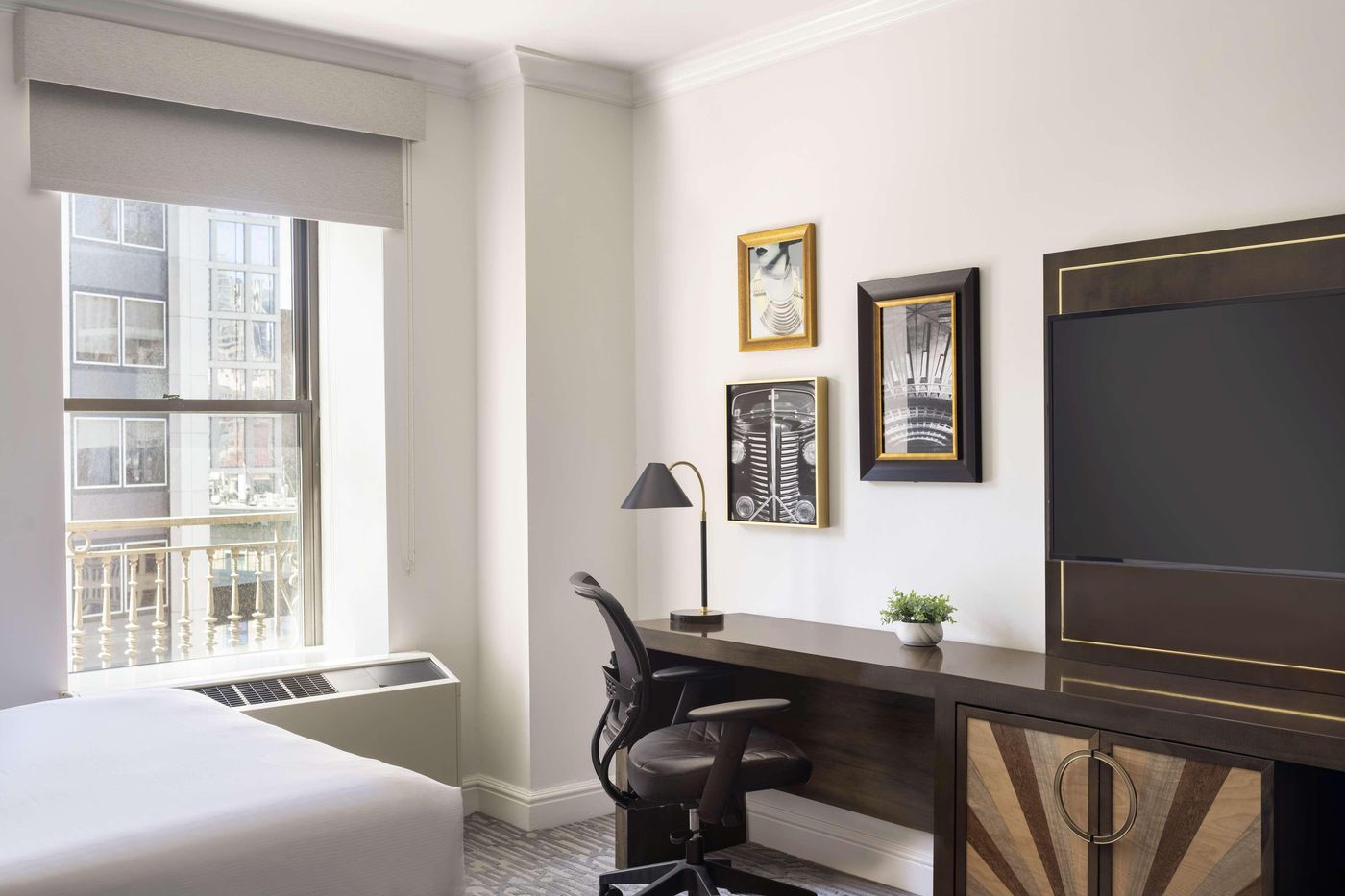 Martinique-New-York-on-Broadway--Curio-By-Hilton-Room-7