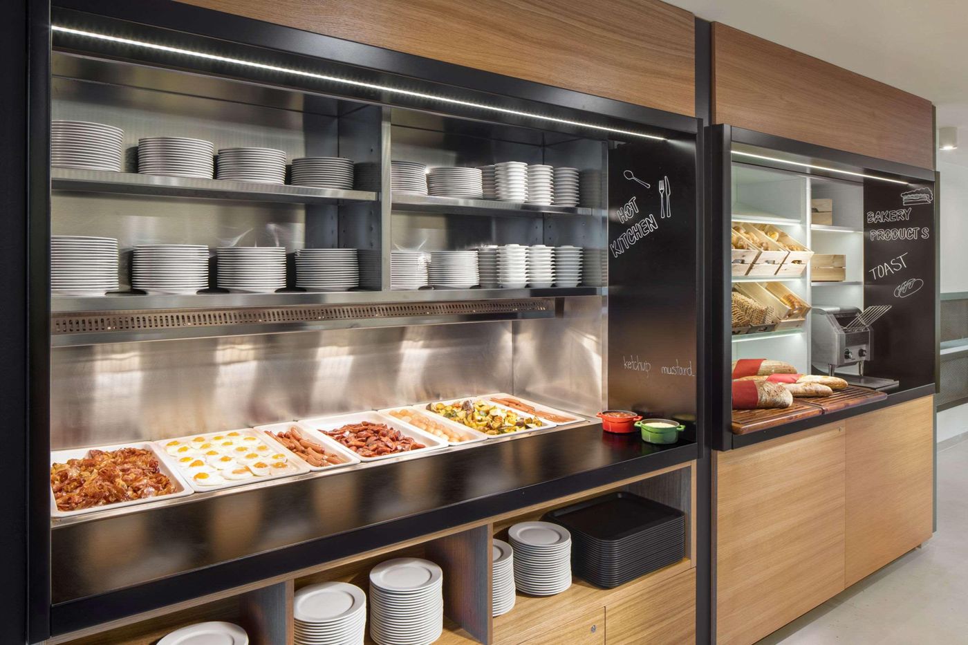 Comfort-Hotel-Prague-City-East-Restaurant-23