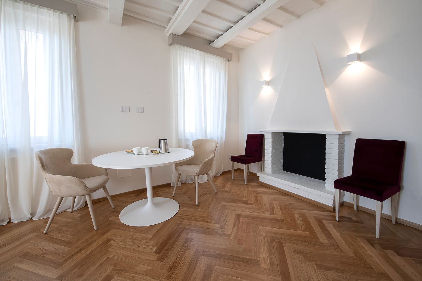 Alexander-Italy-Assisi-Room-8