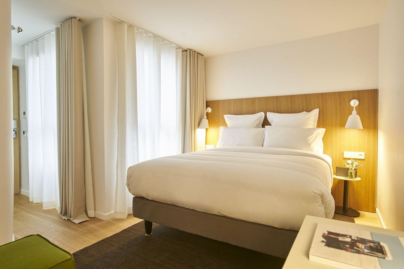 9hotel-Republique-Room-24