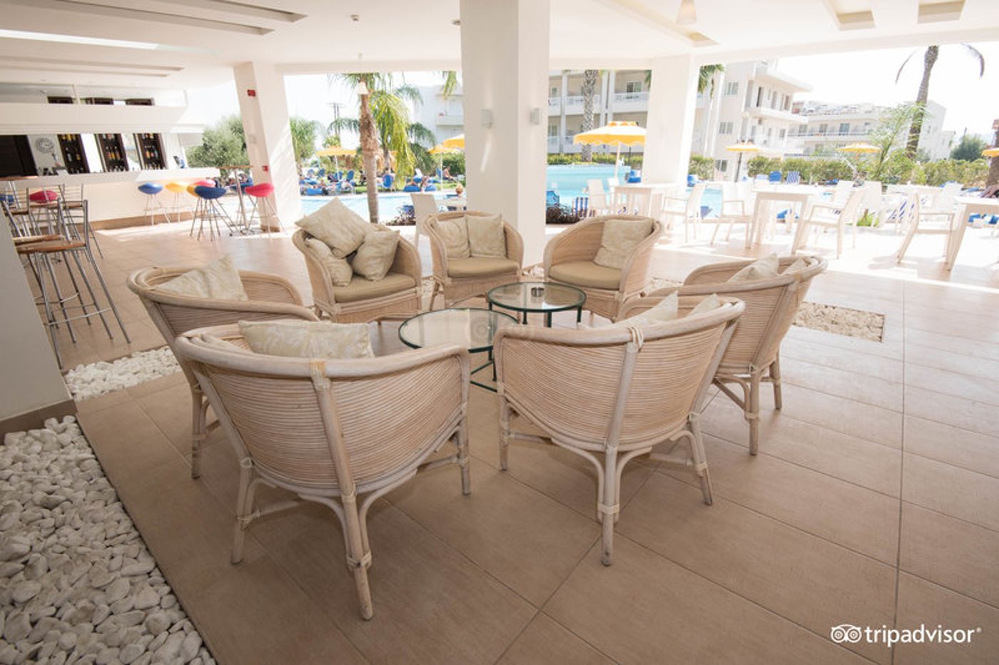 Olympia-Sun-Restaurant-28