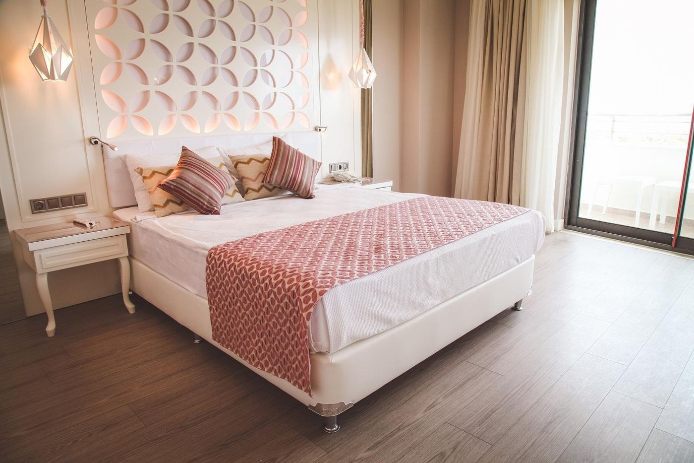 Diamond-Premium-Hotel---Spa-Room-26