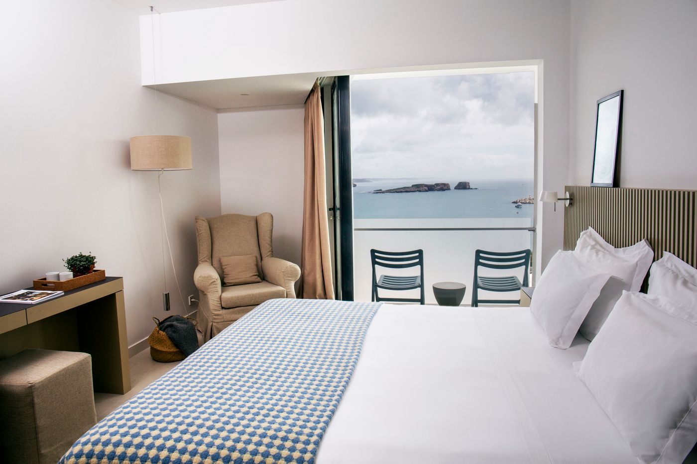 Memmo-Baleeira-Hotel-Room-14