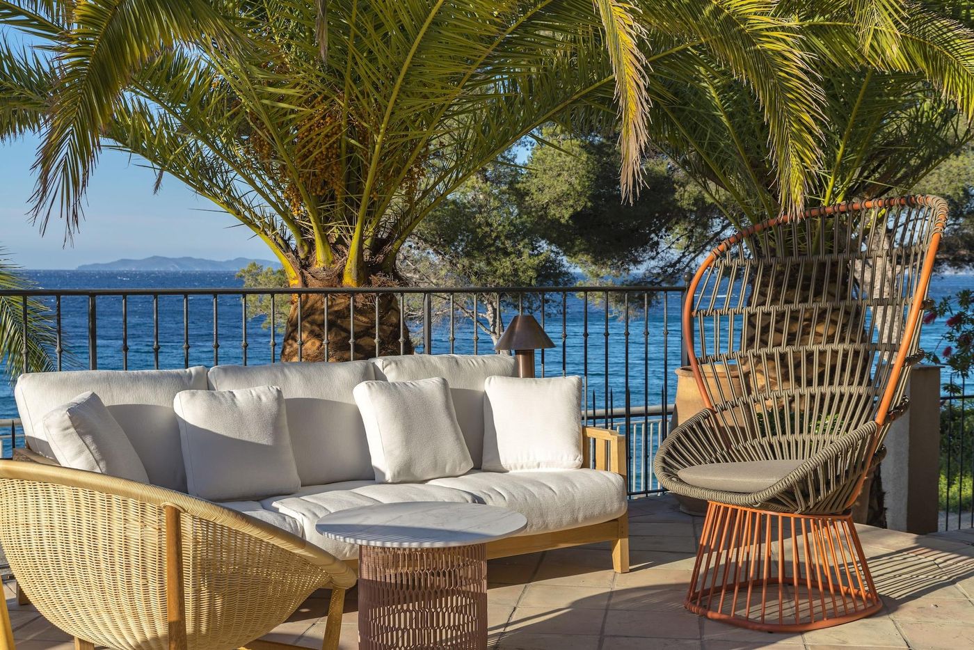 Hotel-Le-Bailli-de-Suffren-Terrace-57