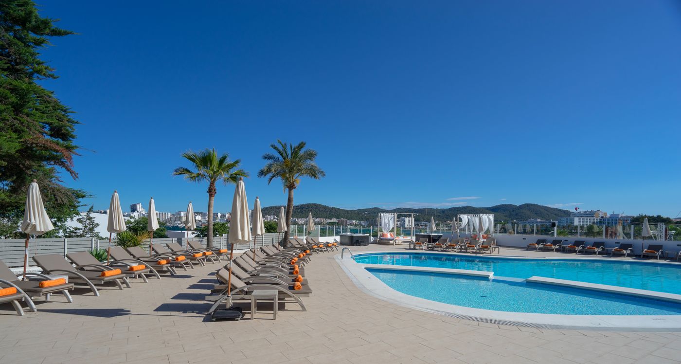 THB-Ocean-Beach-Pool-5