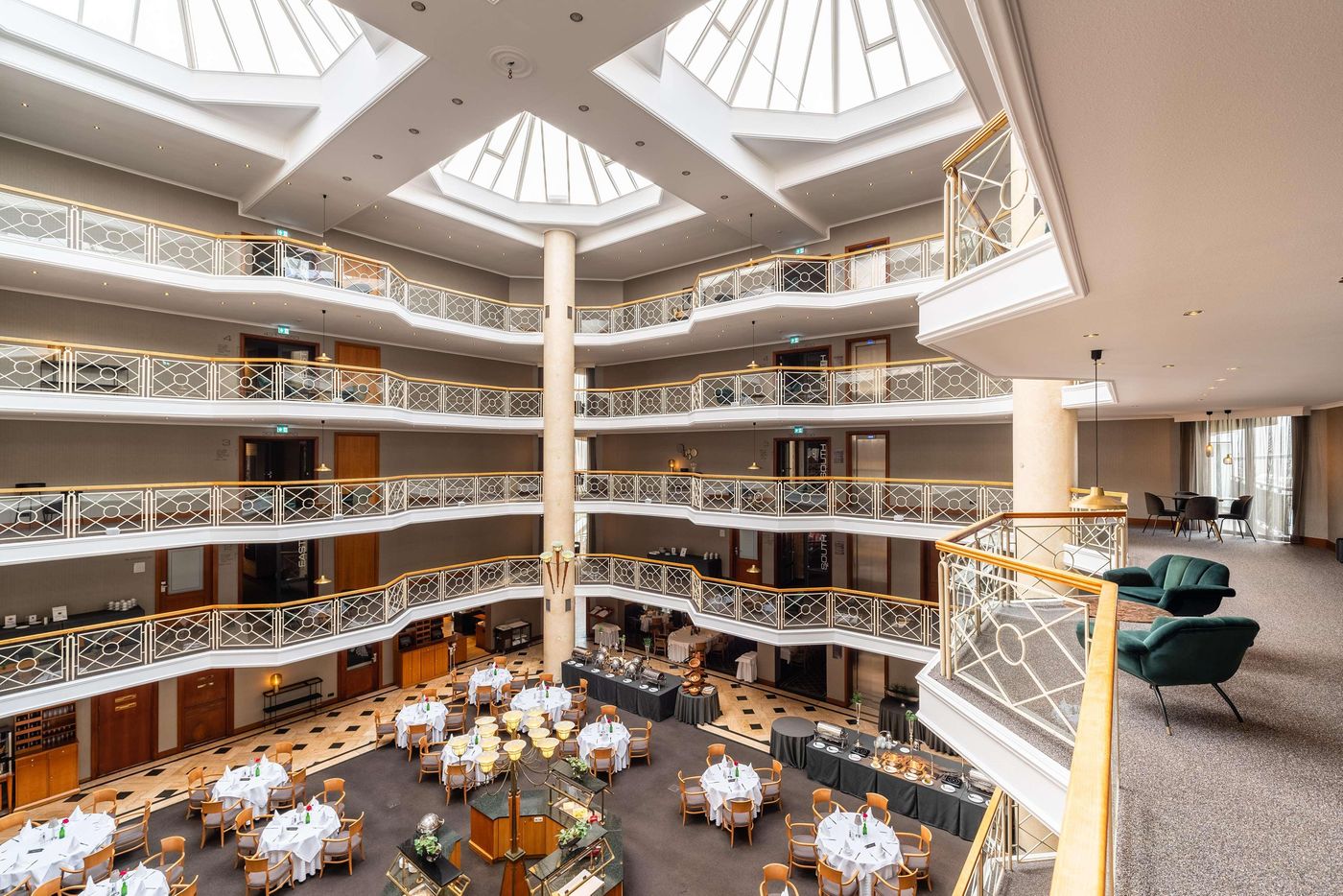 Van-Der-Valk-Hotel-Berliner-Ring-Restaurant-7